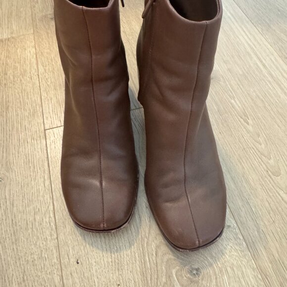 Vince Women's Maggie Ankle Boot - Picture 6 of 6